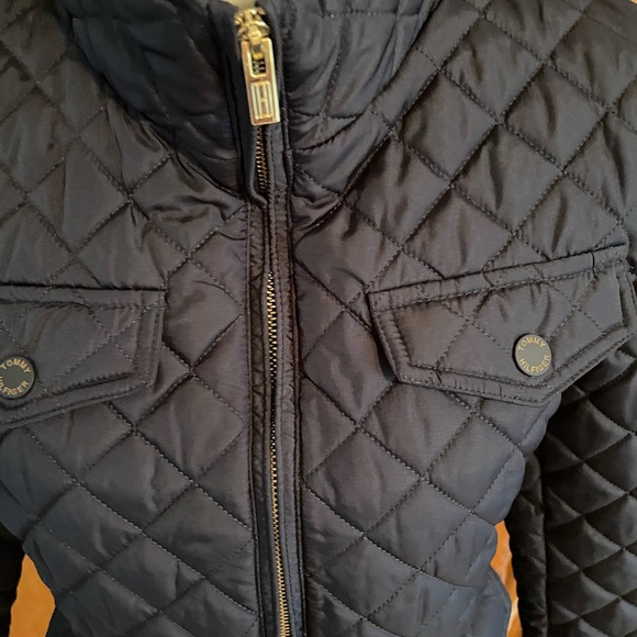 Woman’s Tommy Hilfiger quilted jacket Size Medium navy blue - Picture 8 of 12